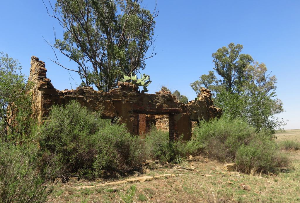 Lindley Yeomanry hills farm house